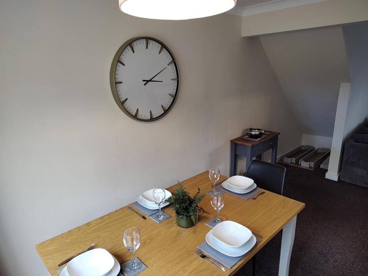 Wentworth Drive Contractor And Family 3 Bed Home 그랜덤 외부 사진